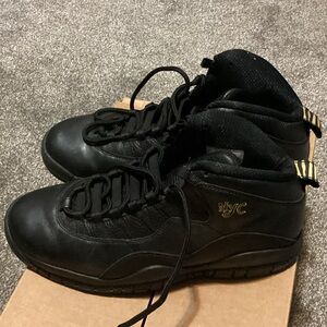 Nike Black and Gold Men's Sneakers